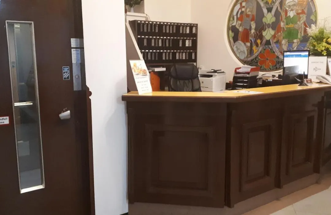 Hotel Hadrigan-1
